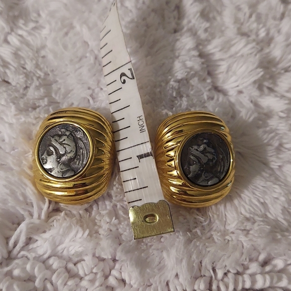 Vintage Joan Rivers Women's earrings - Picture 6 of 6